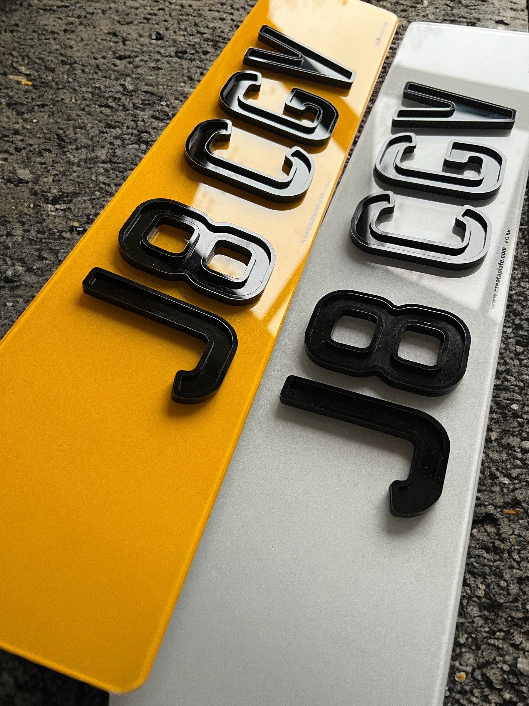 Range Rover Oversized Rear 4D Outline Acrylic Number Plates - (pair) with standard front